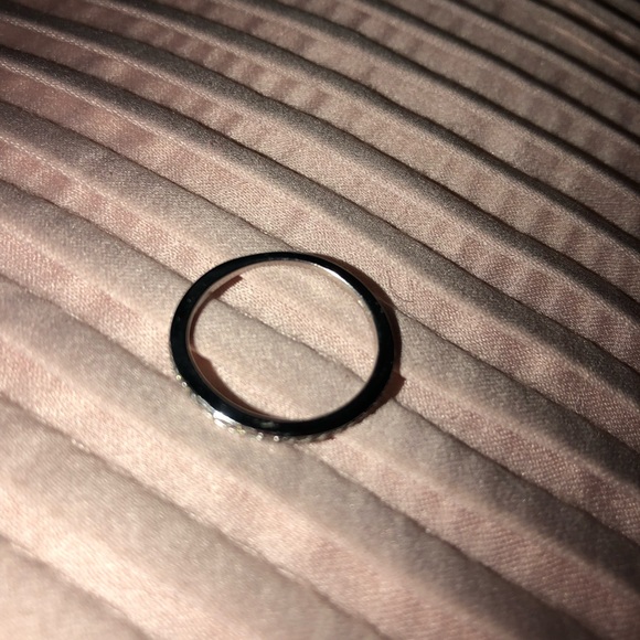 Pave Diamond band - Picture 2 of 4